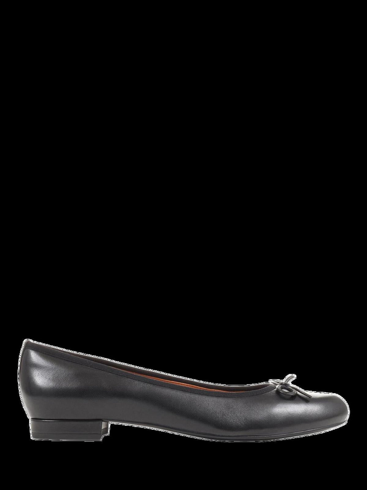 Women's Leather Ballet Flats in Black | leather ballet flats | SAVINTARI