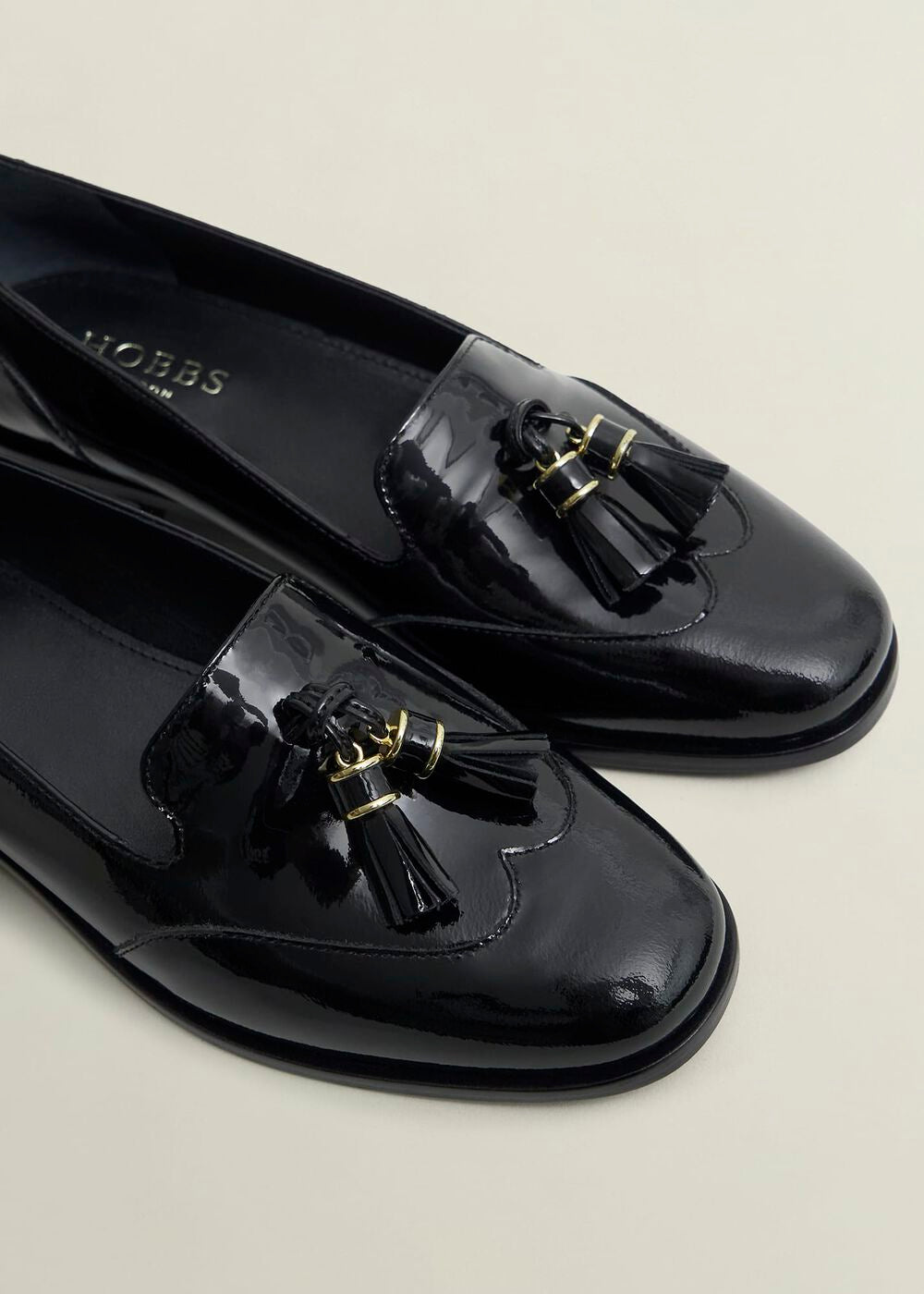 Women's Leather Loafers in Black view 4 | black loafers | SAVINTARI