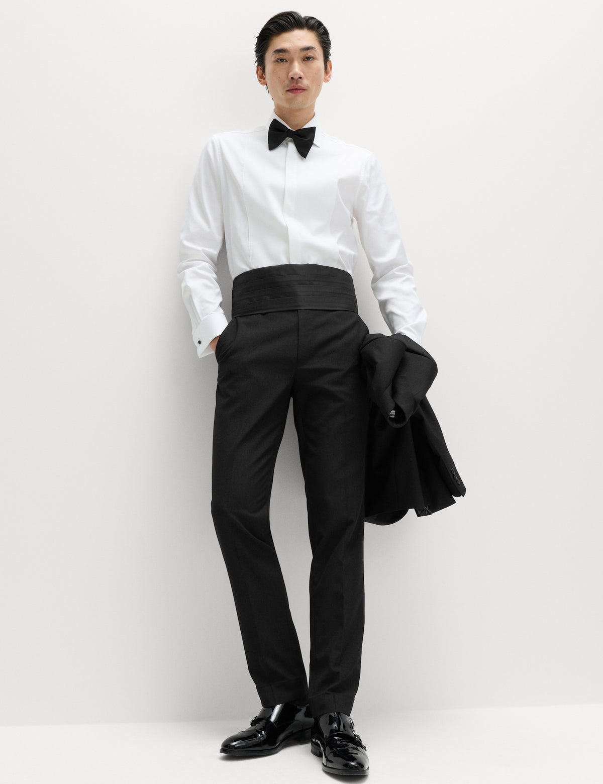 Men's Suit in Black view 5 | mens suit | SAVINTARI