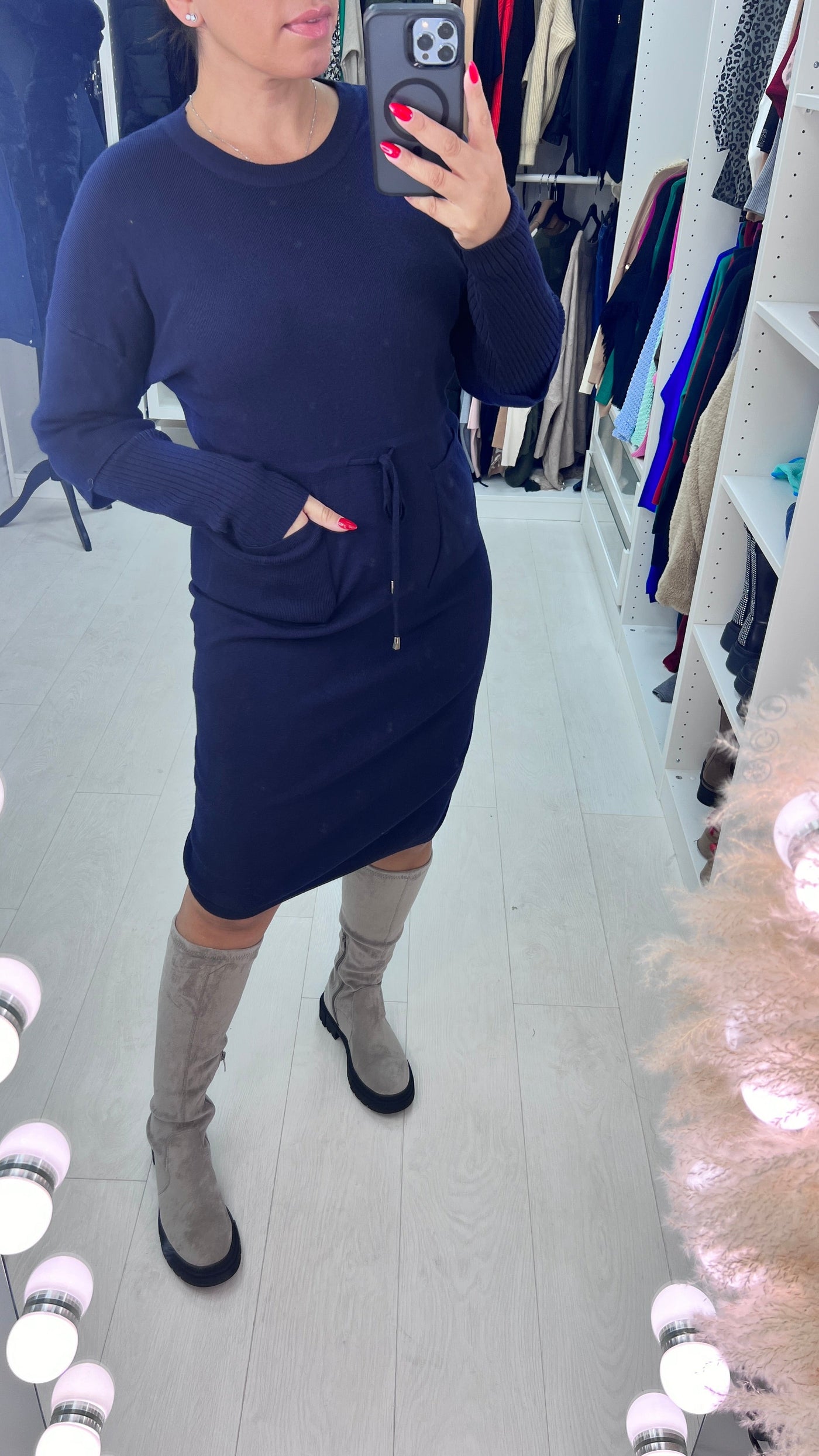 SAVINTARI Pebbles Plain Pocket Detailed Toggle Cinched Waist Knit Jumper Dress