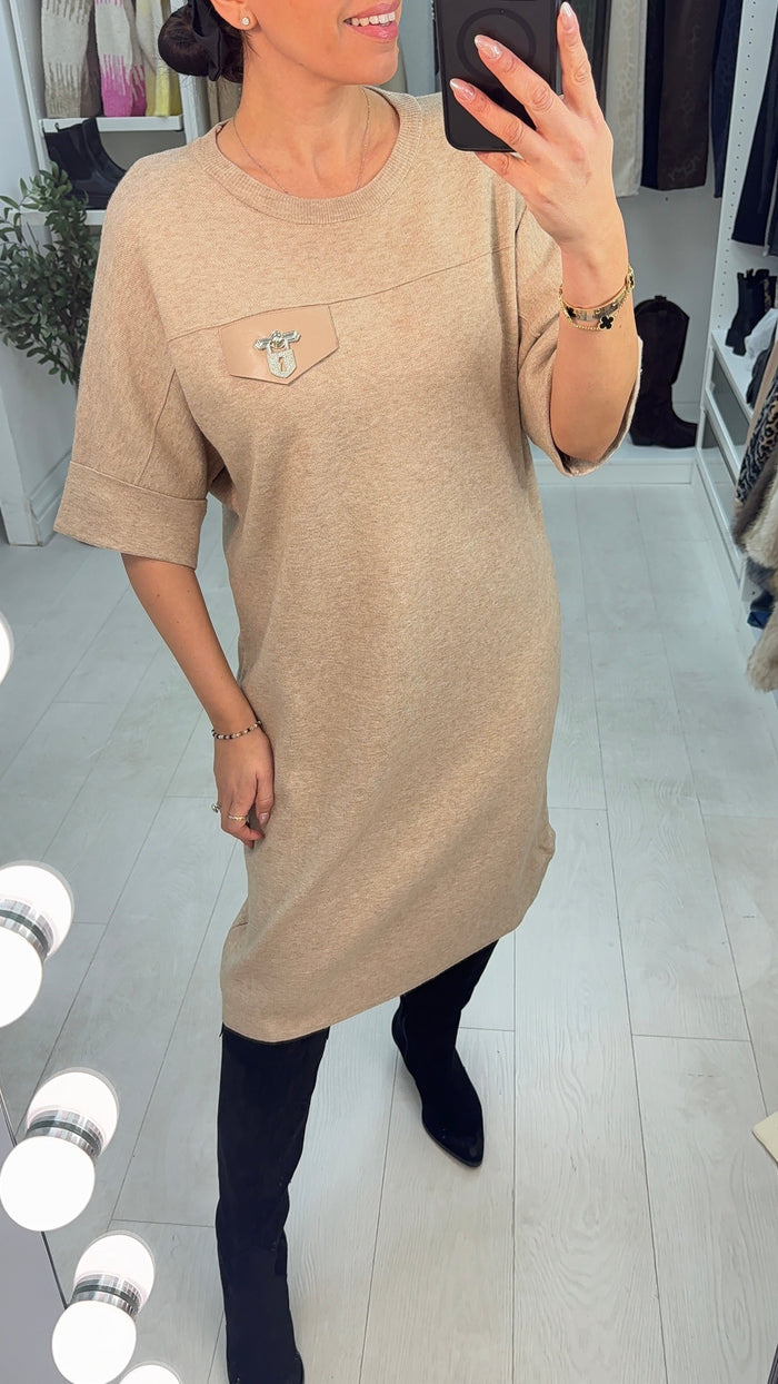 SAVINTARI Ryleigh Plain Pocket Detailed Jumper Dress