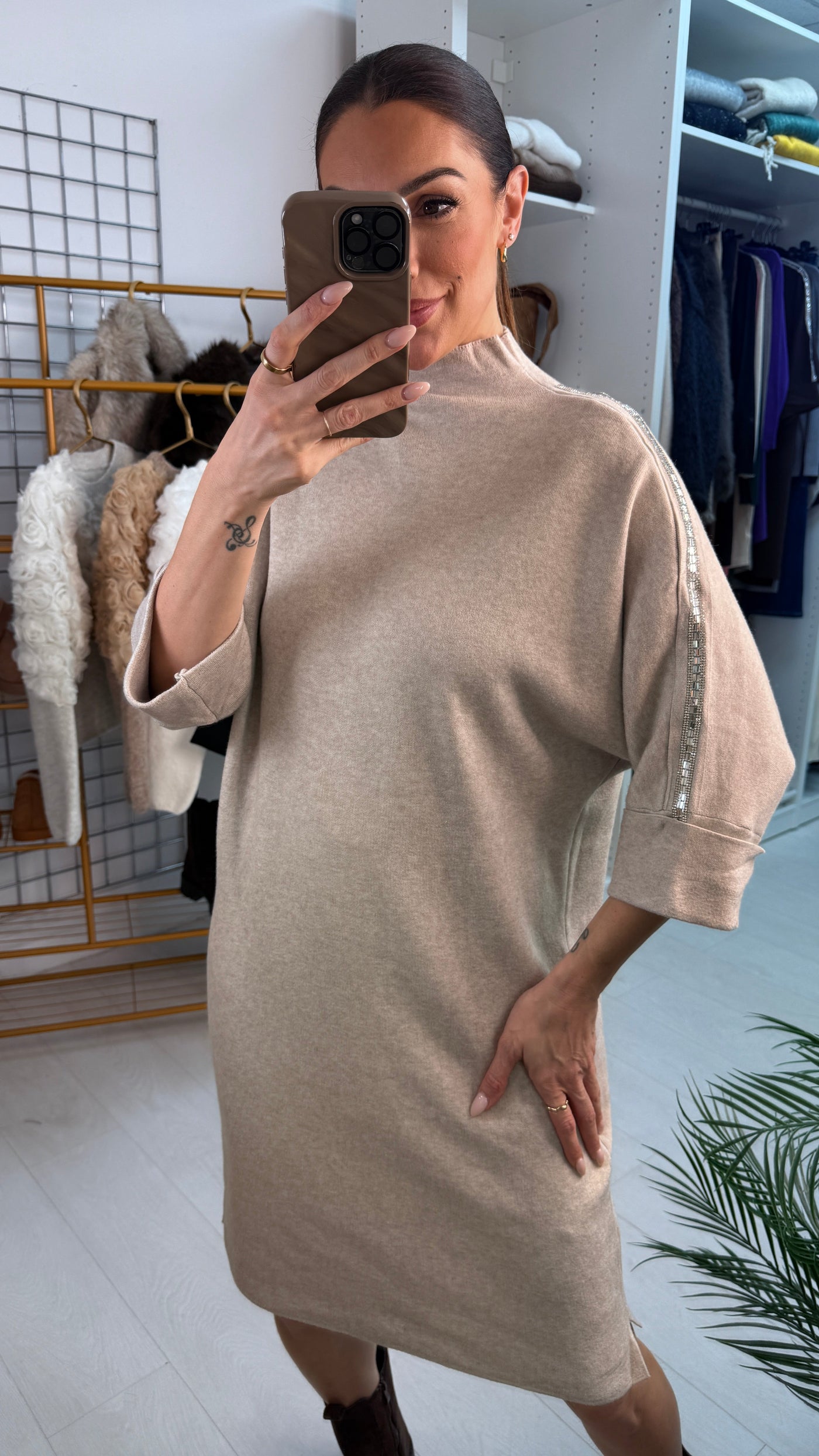 SAVINTARI Otis Plain Embellished 3/4 Sleeve Jumper Dress