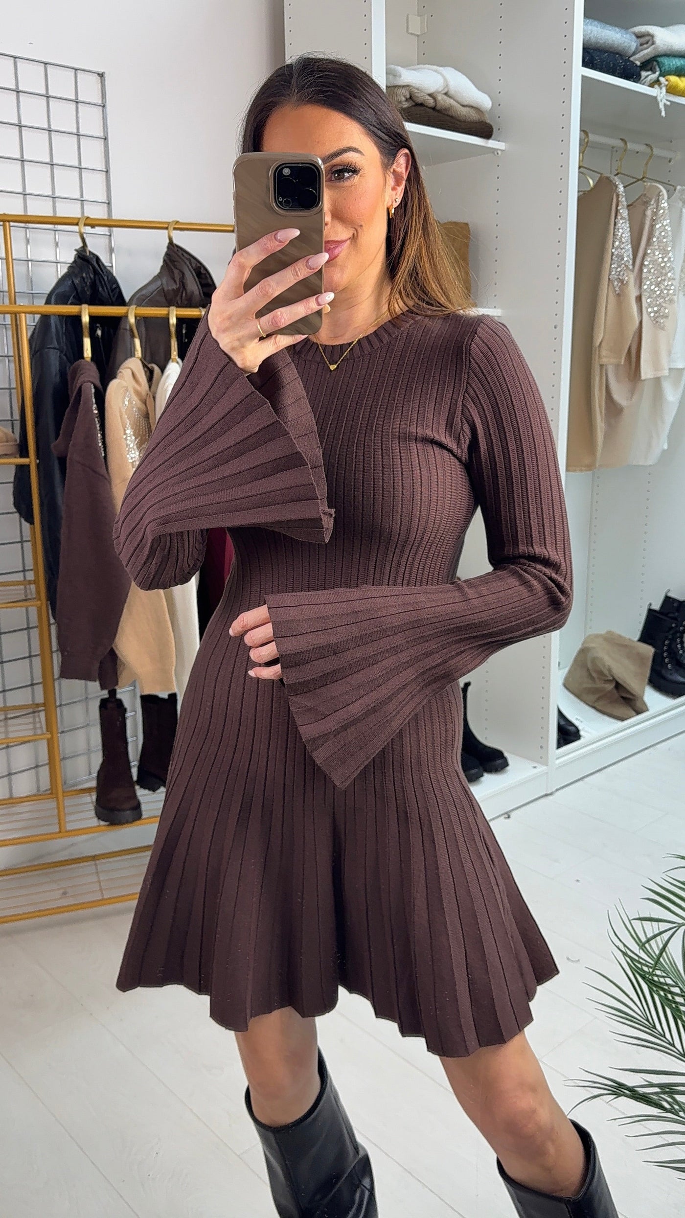 SAVINTARI Valentine Plain Pleated Bell Sleeve Jumper Dress