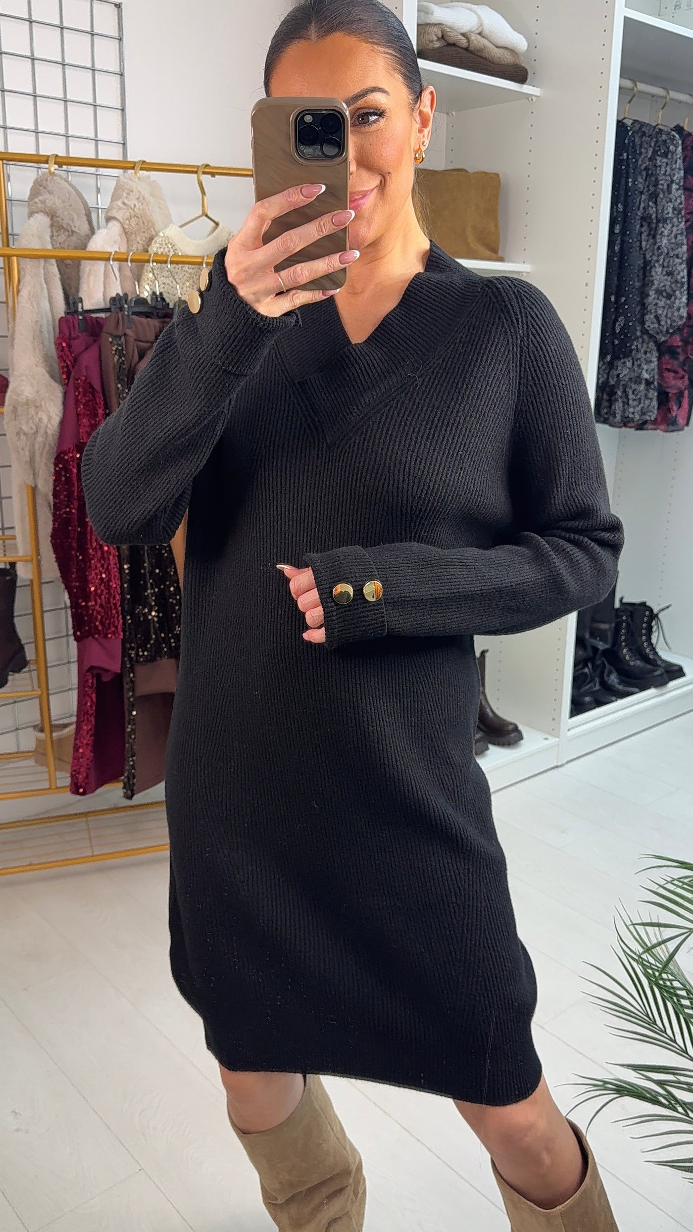SAVINTARI Pammie Plain V Neck Ribbed Jumper Dress