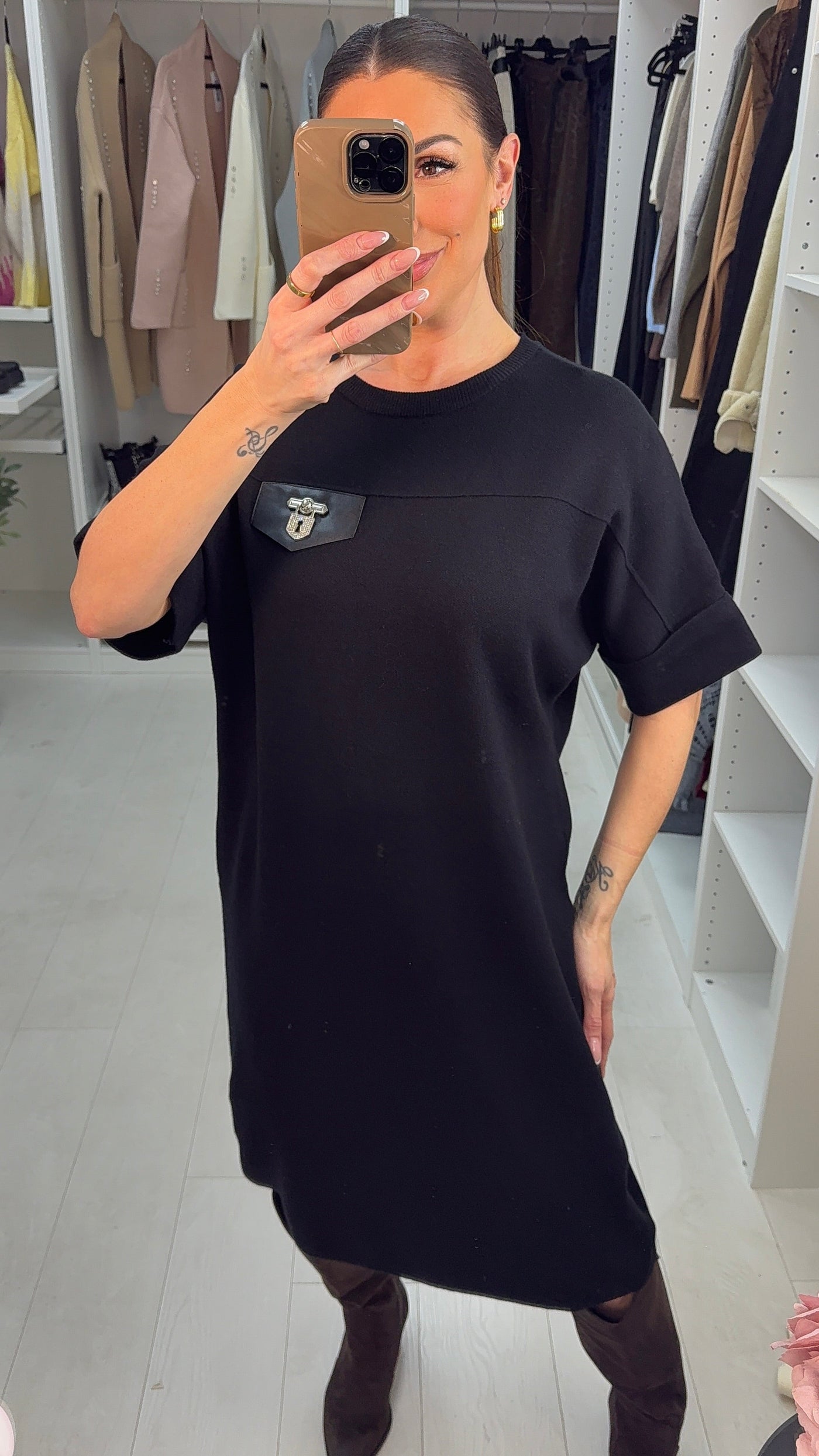 SAVINTARI Ryleigh Plain Pocket Detailed Jumper Dress