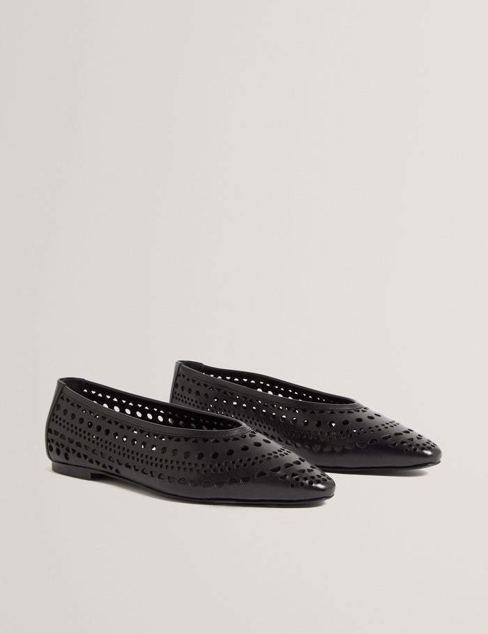 Ballet Flats · Black