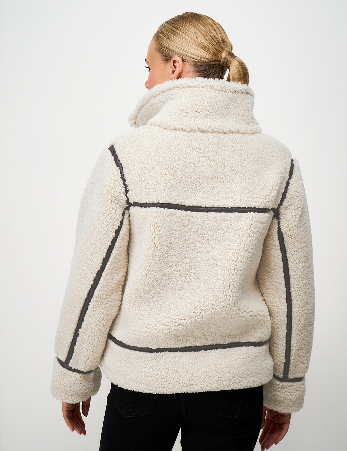 Women's Borg Jacket in Beige view 3 | borg jacket | SAVINTARI