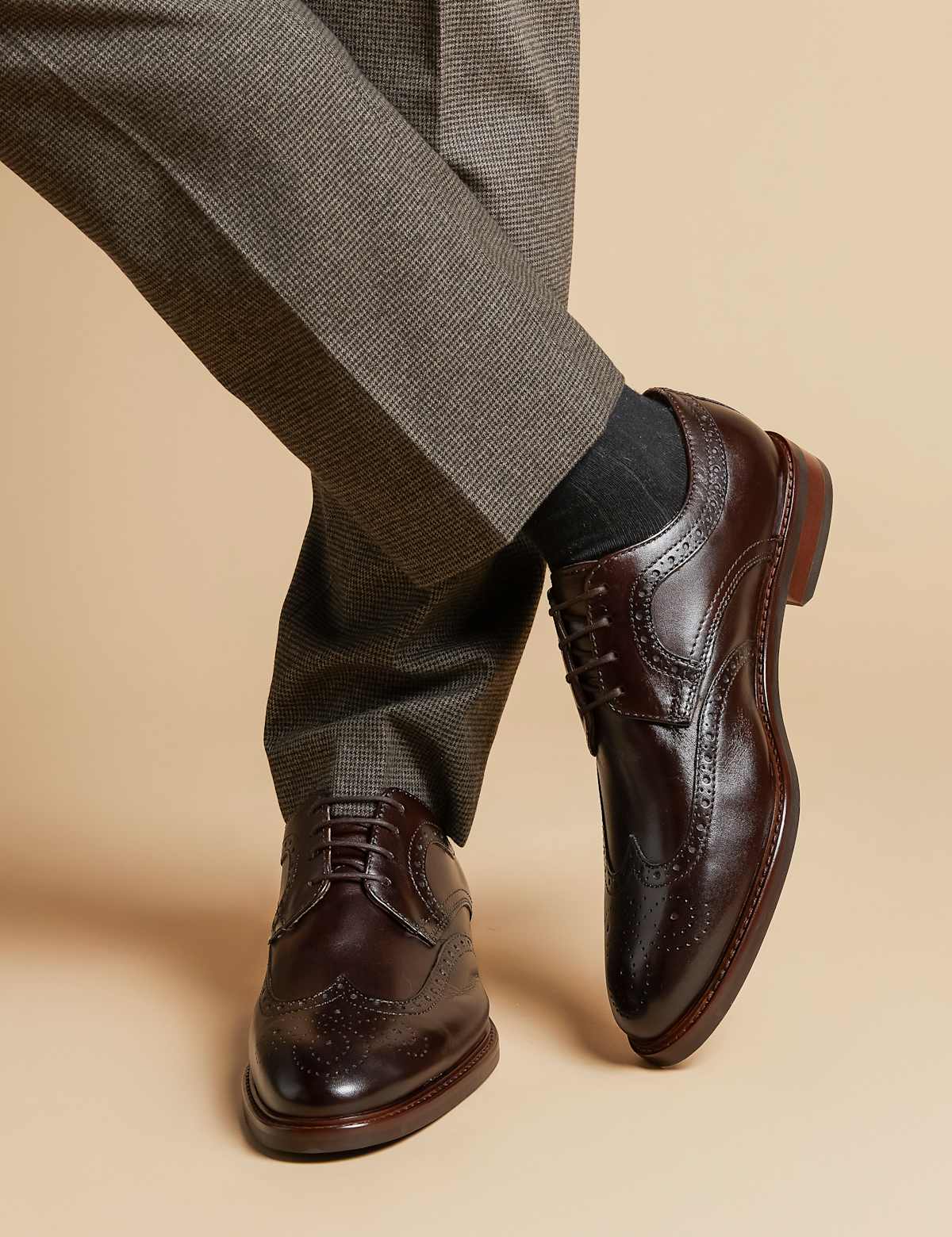 Men's Leather Brogues - Dark Brown | brogues | SAVINTARI