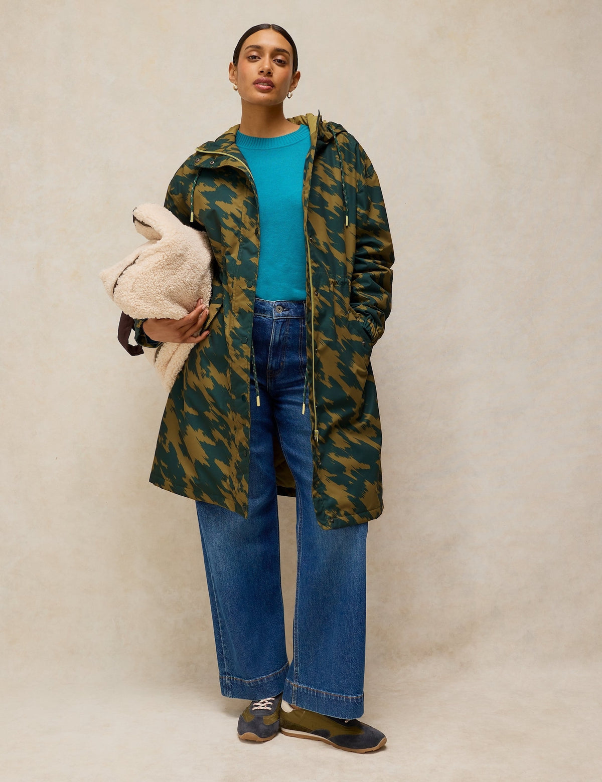 Women's Waterproof Jacket in Green view 2 | waterproof jacket | SAVINTARI