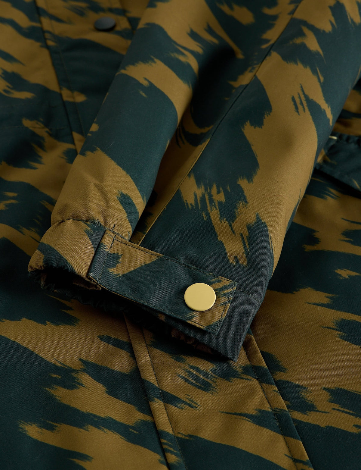 Women's Waterproof Jacket in Green view 6 | waterproof jacket | SAVINTARI