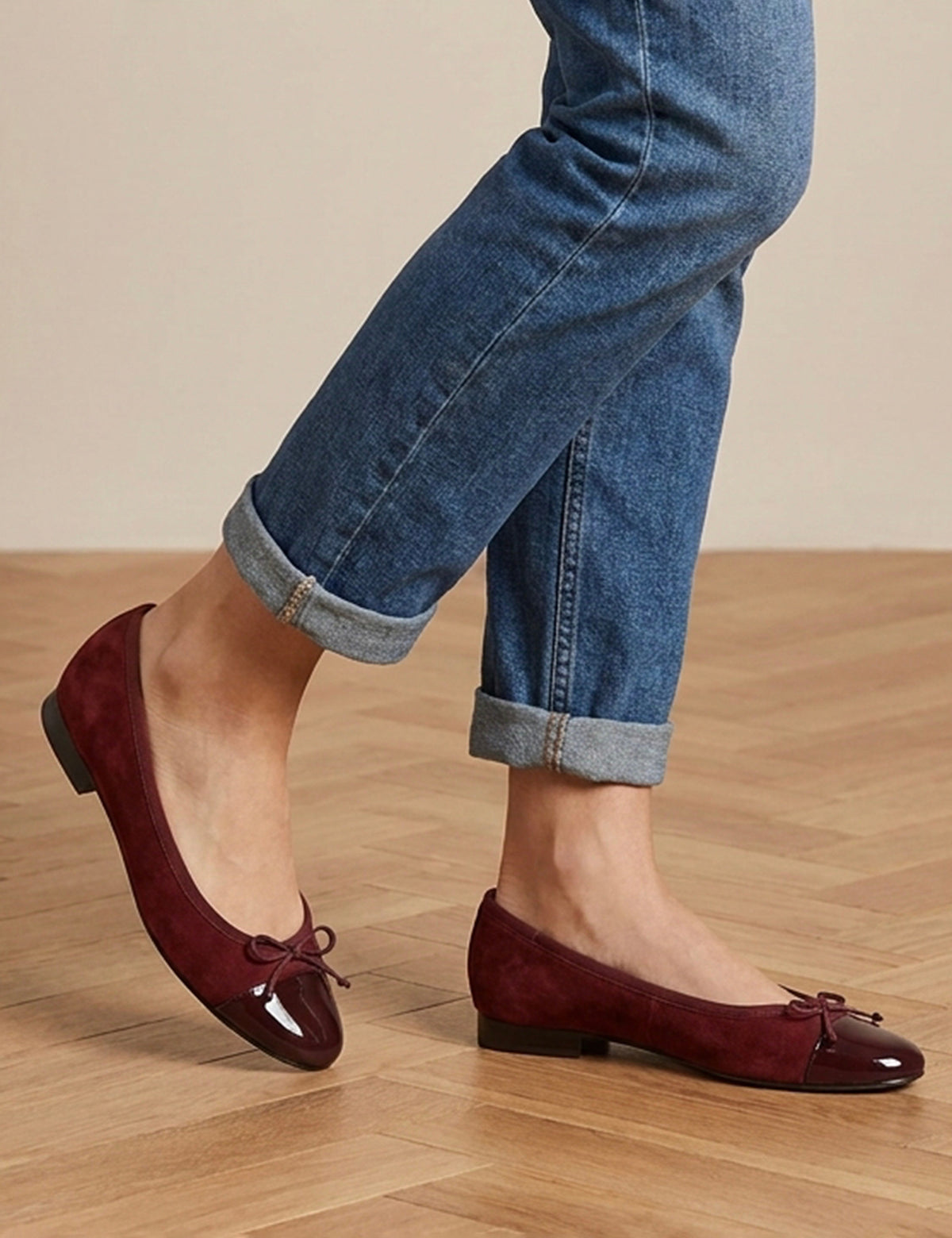 Women's Ballet Flats in Burgundy | ballet flats | SAVINTARI