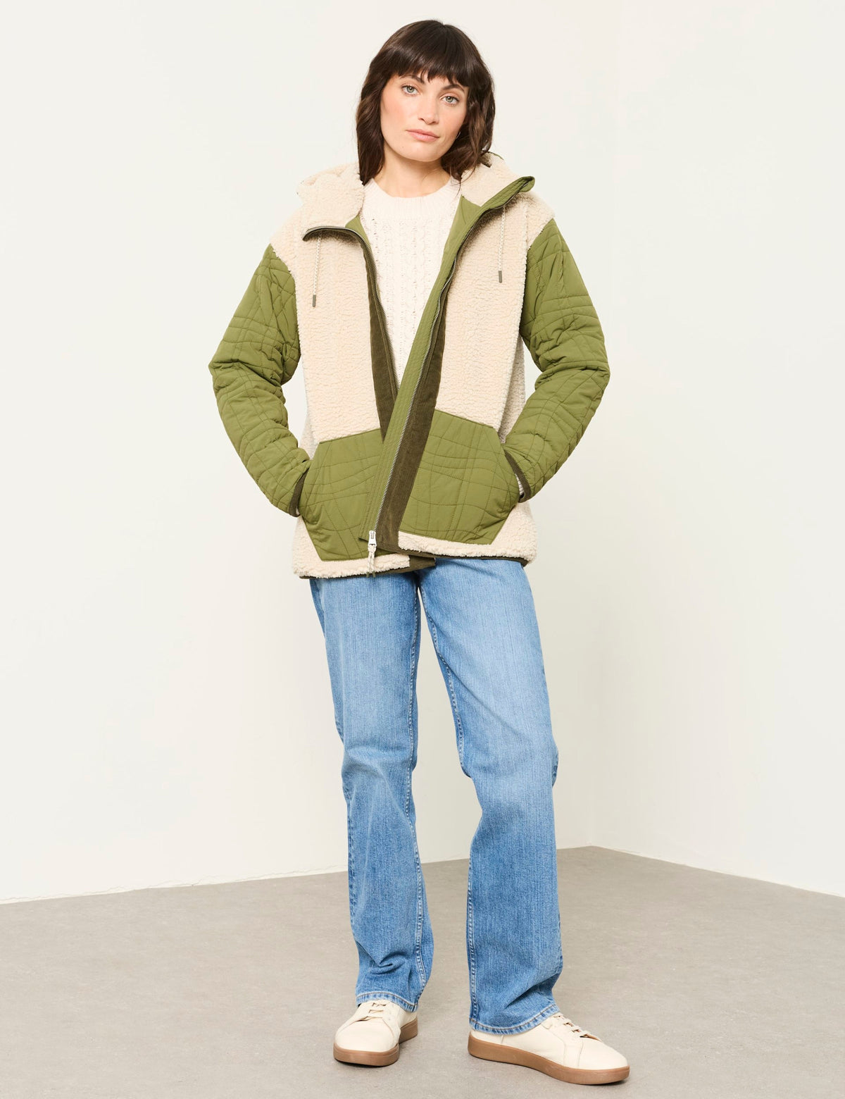 Women's Borg Jacket in Green view 3 | borg jacket | SAVINTARI