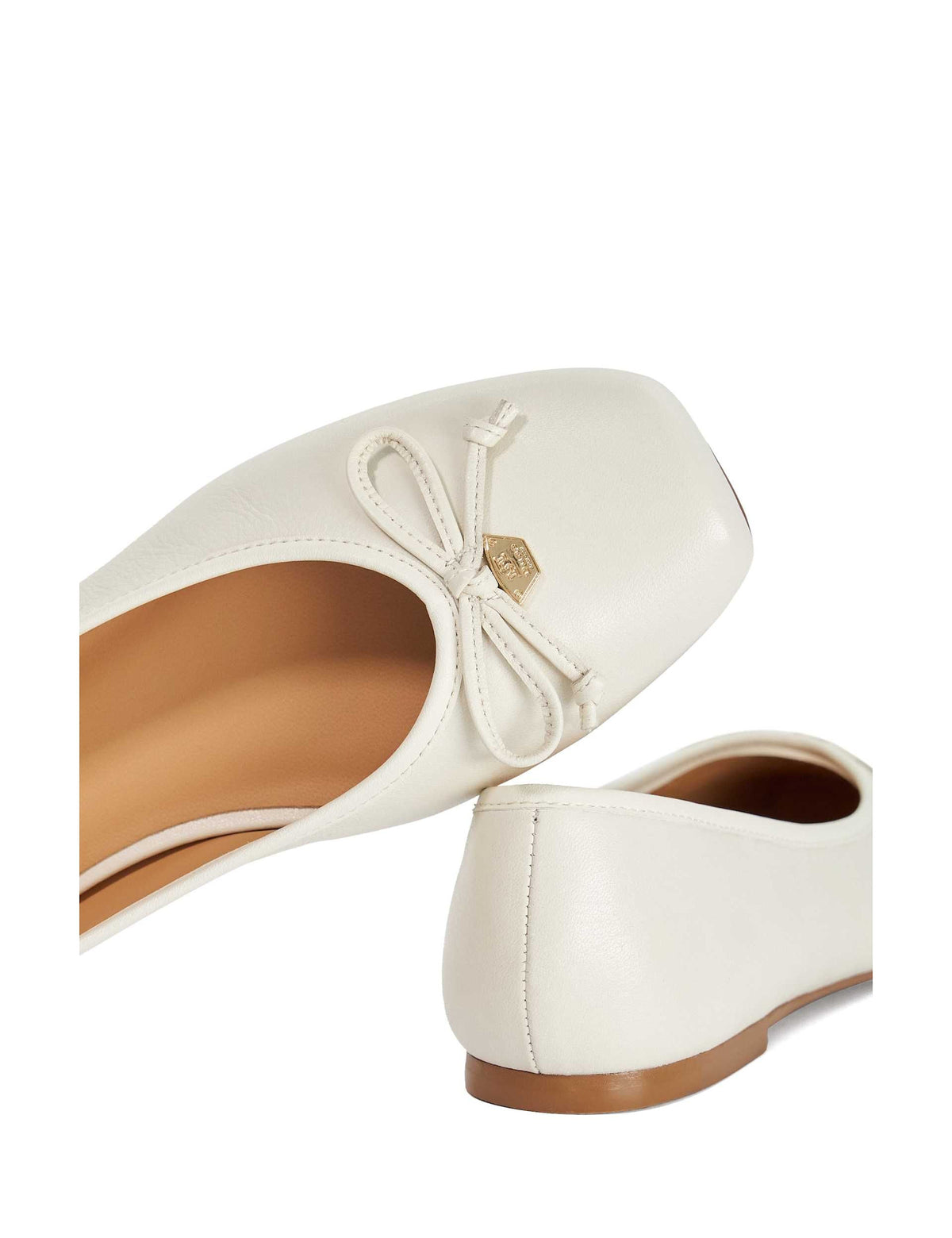 Women's Ballet Flats in Cream view 5 | ballet flats | SAVINTARI