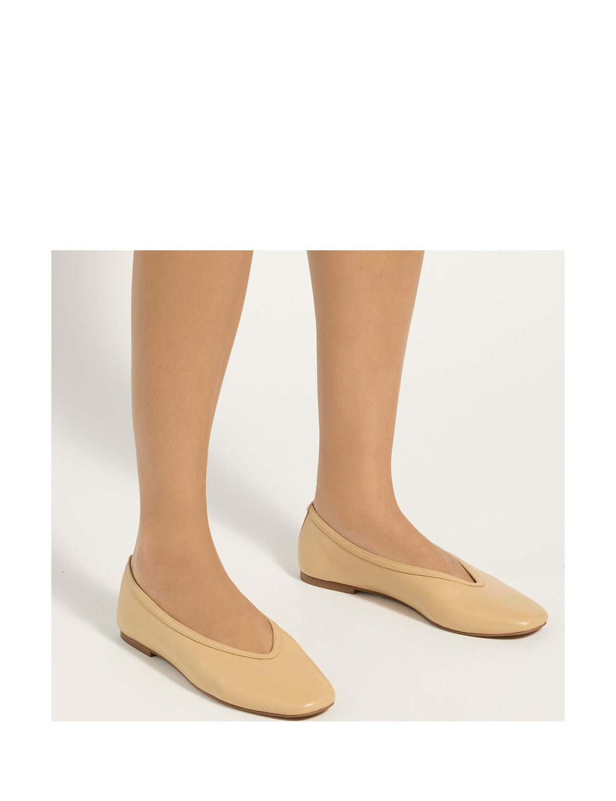 Women's Ballet Flats in Camel view 5 | ballet flats | SAVINTARI