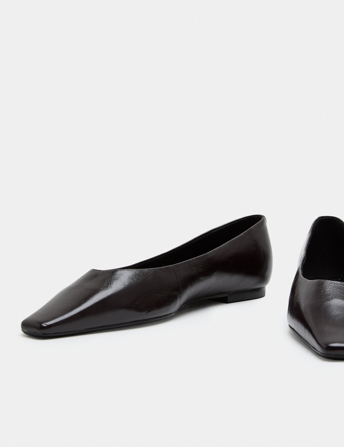 Women's Ballet Flats in Burgundy view 2 | ballet flats | SAVINTARI