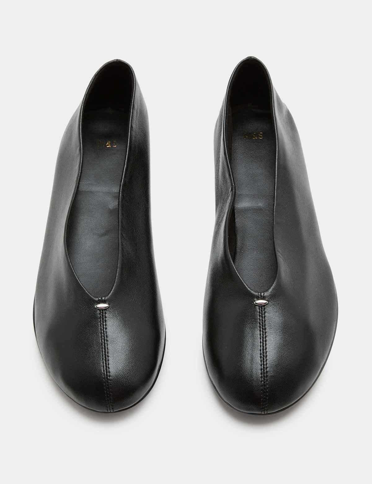 Women's Leather Metallic Round Toe Ballet Pumps - Black | SAVINTARI