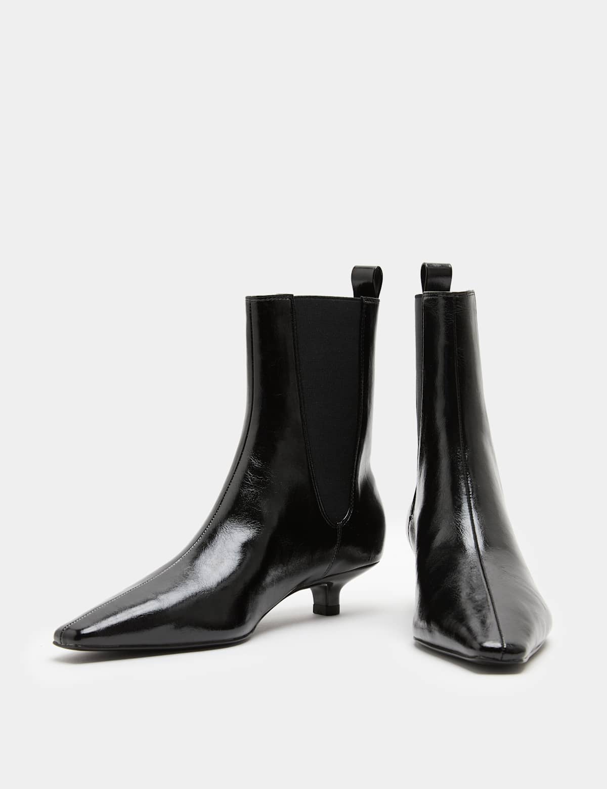 Women's Patent Chelsea Kitten Heel Pointed Ankle Boots - Black | SAVINTARI