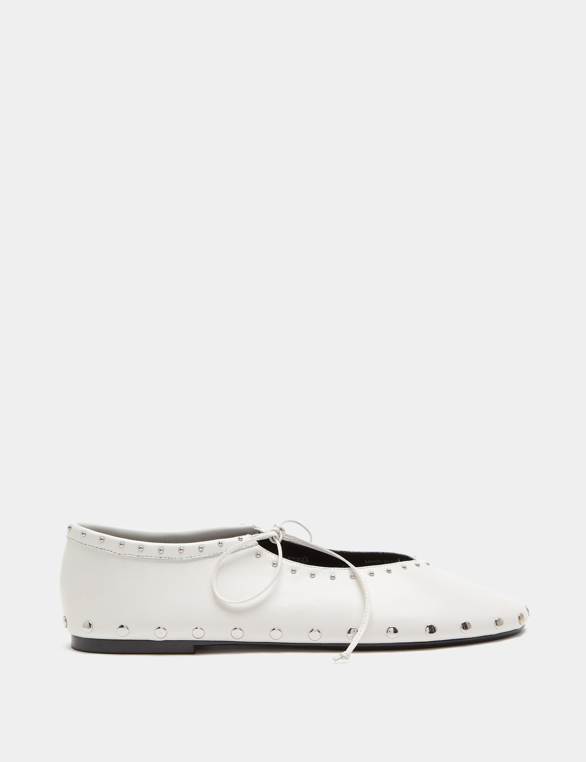 Women's Ballet Flats in White | ballet flats | SAVINTARI