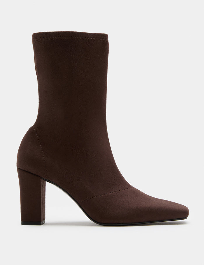 Heeled Boots · Brown