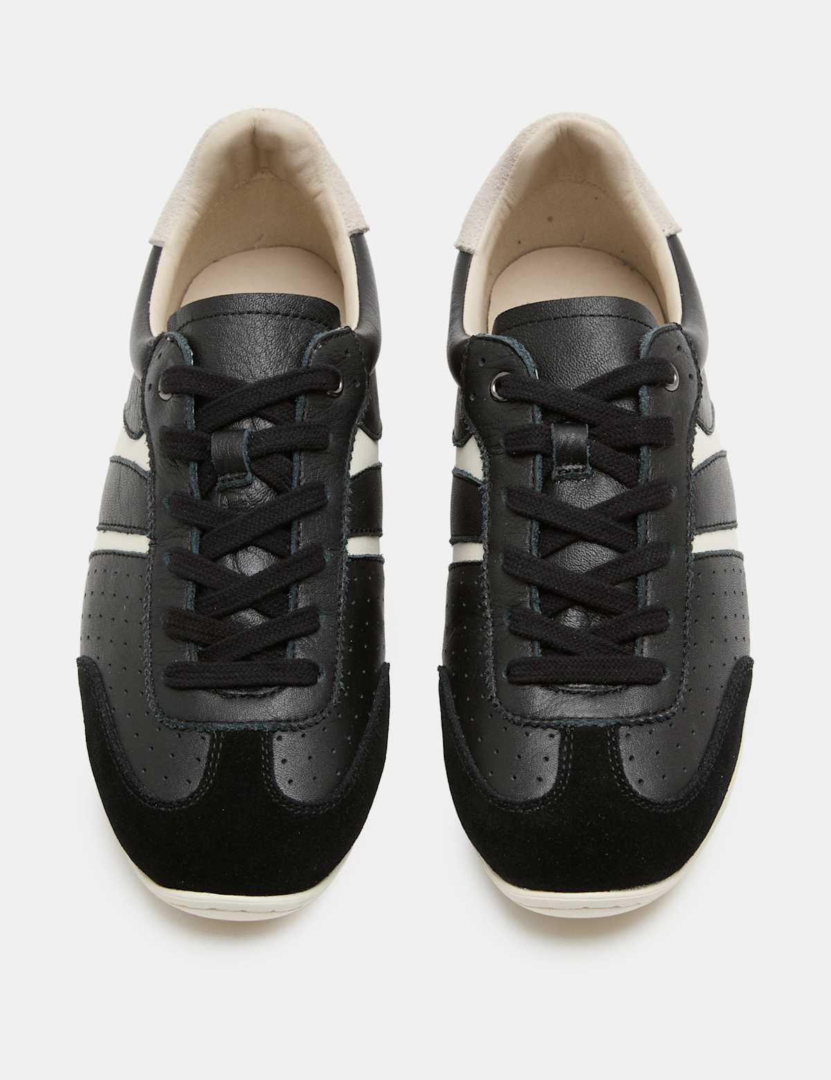 Women's Leather Retro Side Detail Trainers - Cream | womens trainers | SAVINTARI