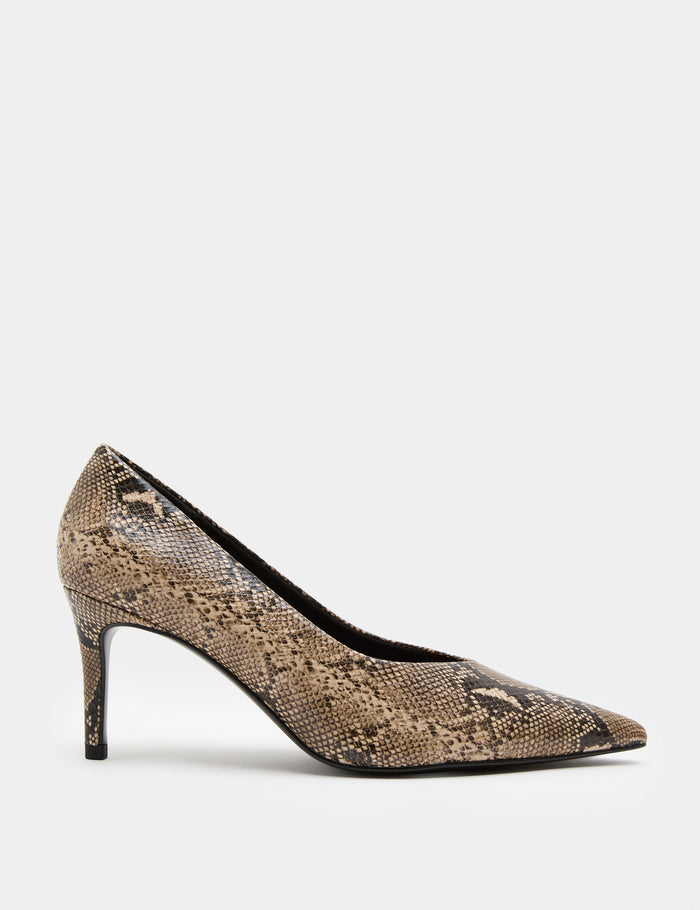 Stilettos · Cream