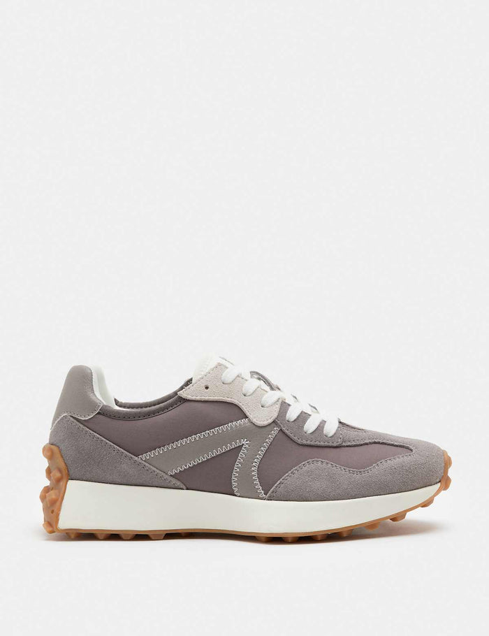 Women's Suede Side Detail Trainers - Grey | Everyday Trainers | SAVINTARI
