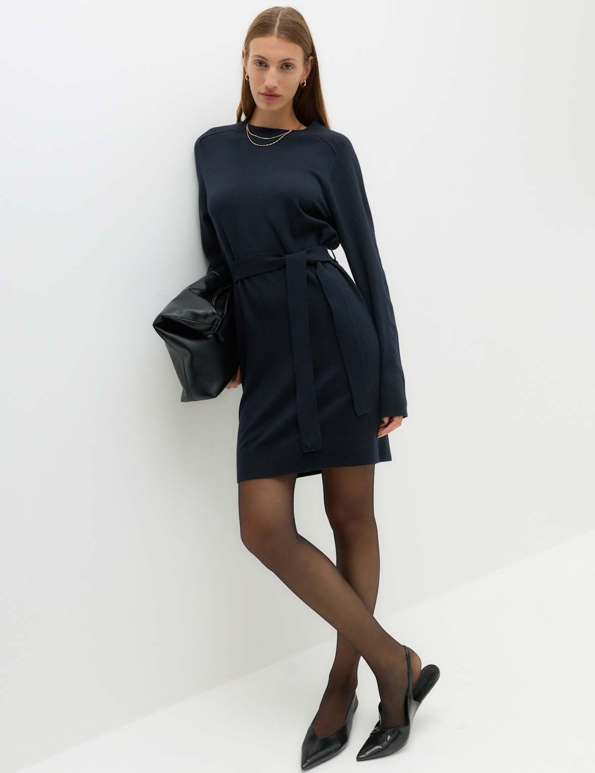 Women's Air-Yarn Crew Neck Waisted Mini Knitted Dress - Navy | jumper dress | SAVINTARI