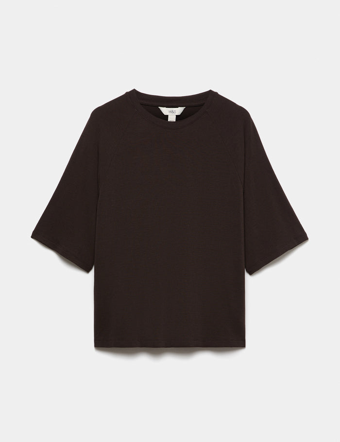 T-Shirt · Brown