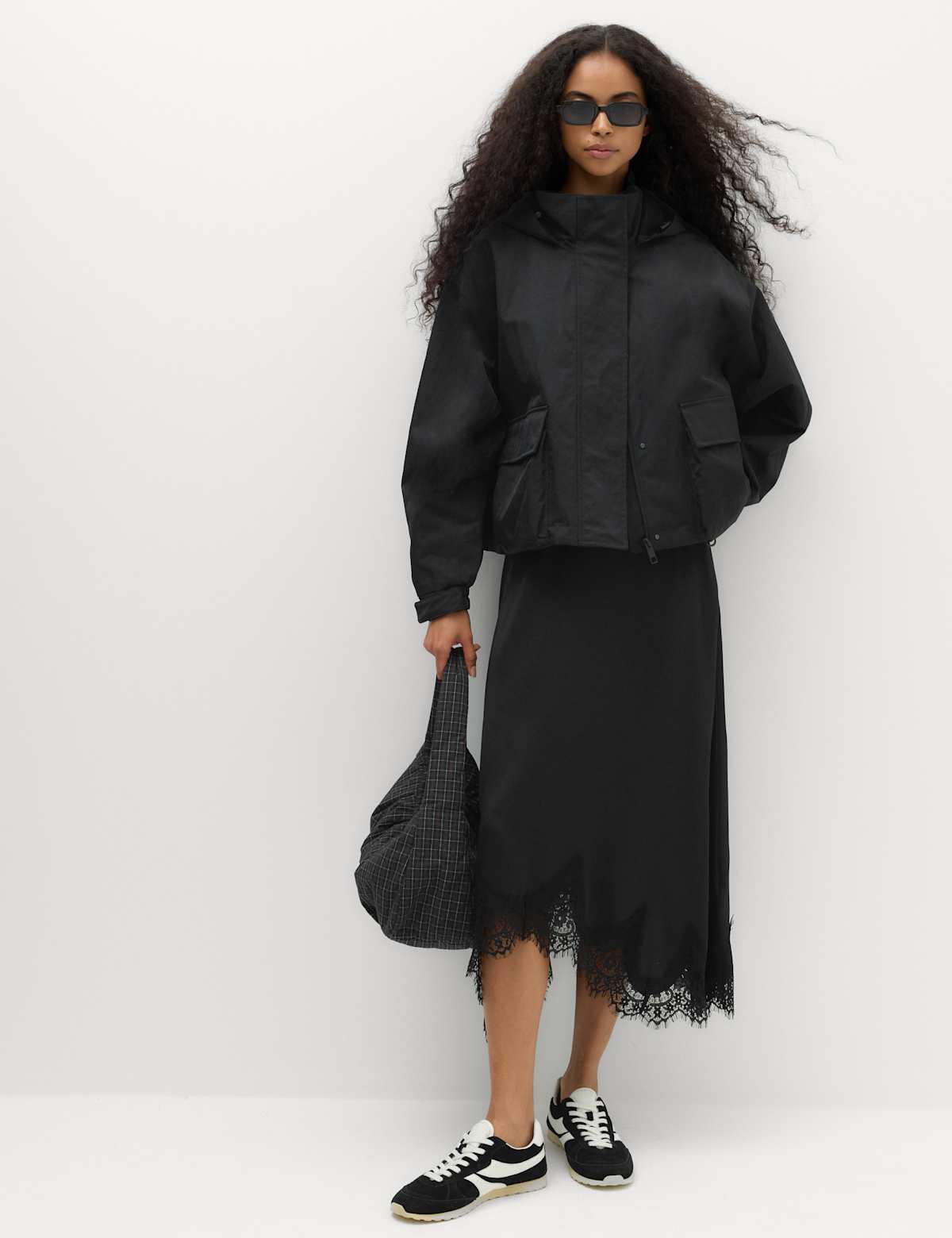 Women's Lace Hem Midi Asymmetric Skirt - Black | midi skirt | SAVINTARI