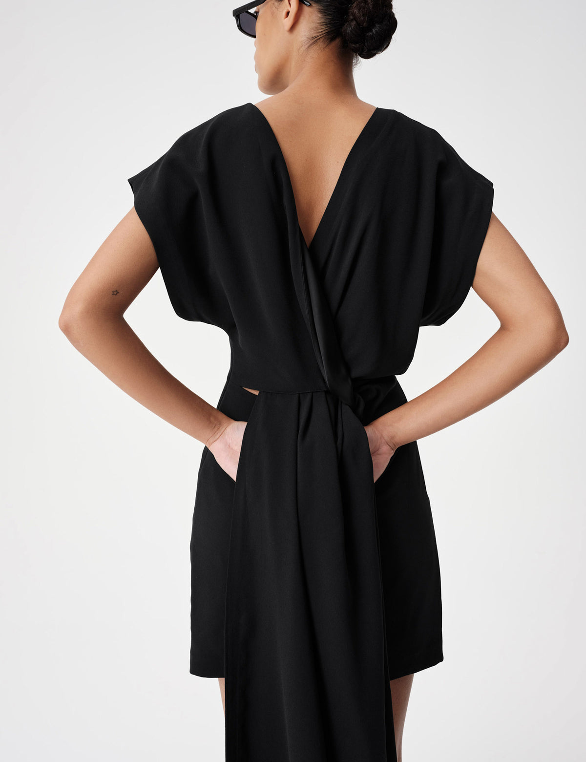 Women's Cocktail Dress in Black view 5 | cocktail dress | SAVINTARI