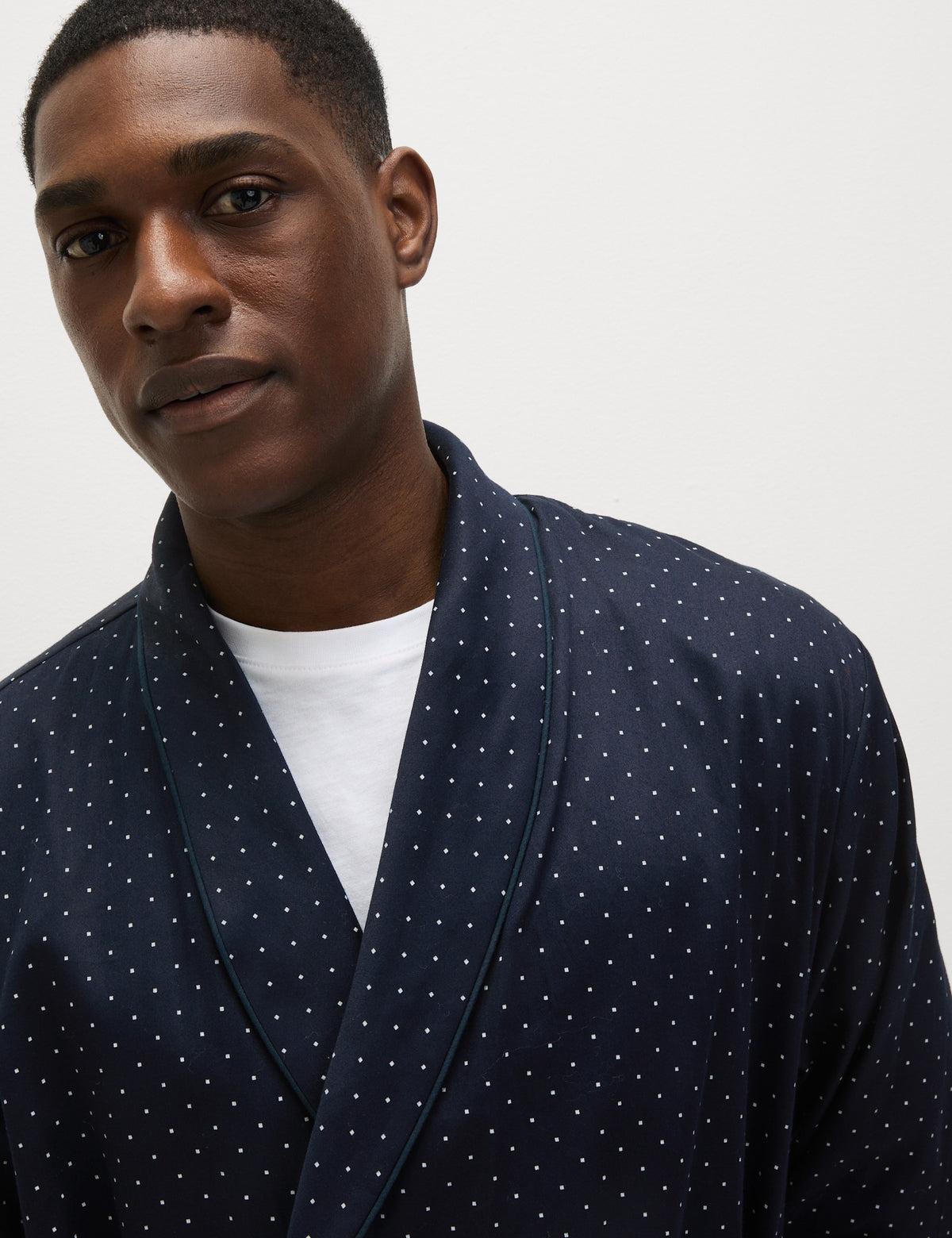 Men's Dressing Gown in Navy view 5 | dressing gown | SAVINTARI