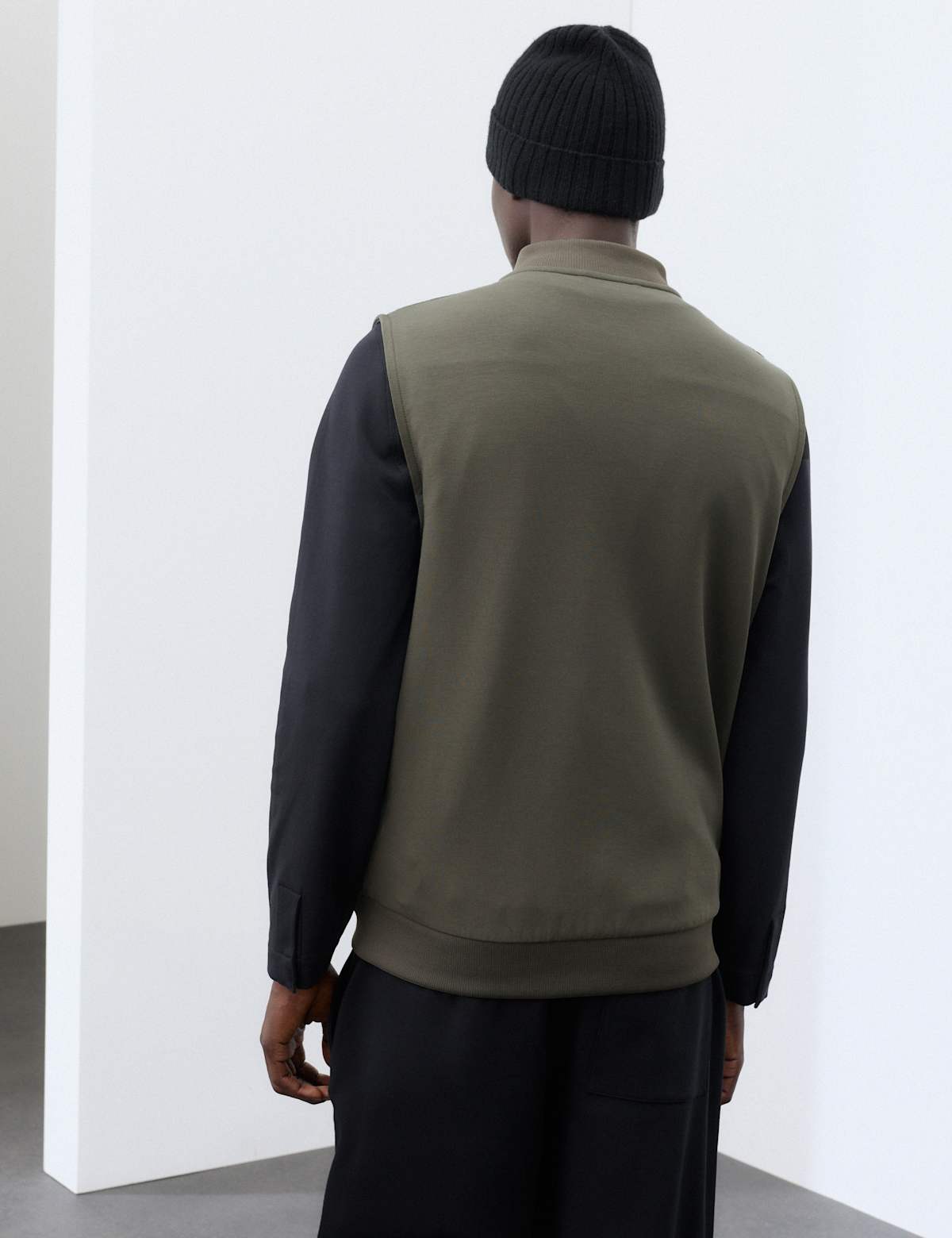 Men's Cotton Rich Zip Up Quilted Gilet - Khaki | mens quilted jacket | SAVINTARI