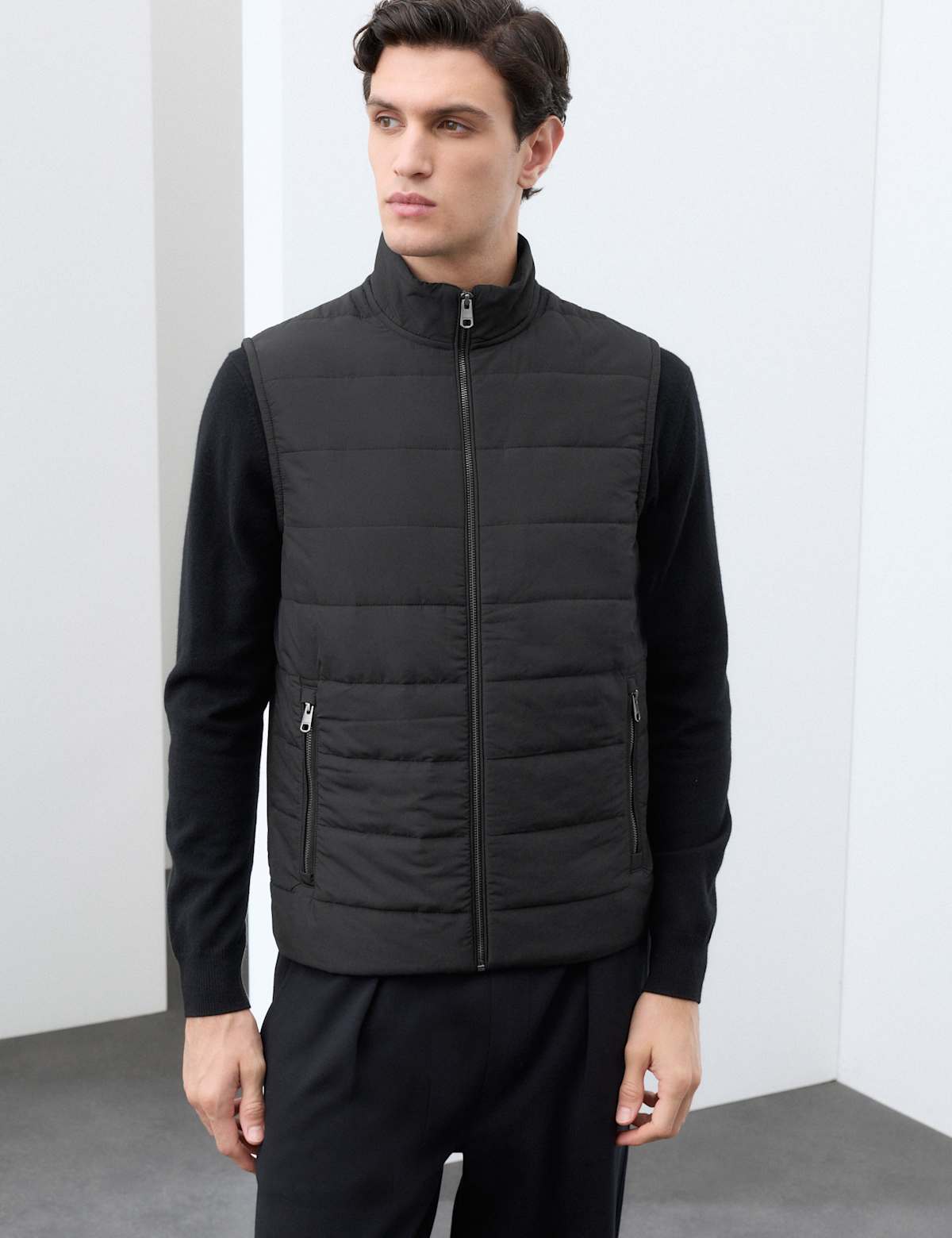 Women's Regular Fit Cotton Rich Hybrid Gilet - Dark Navy | gilet | SAVINTARI