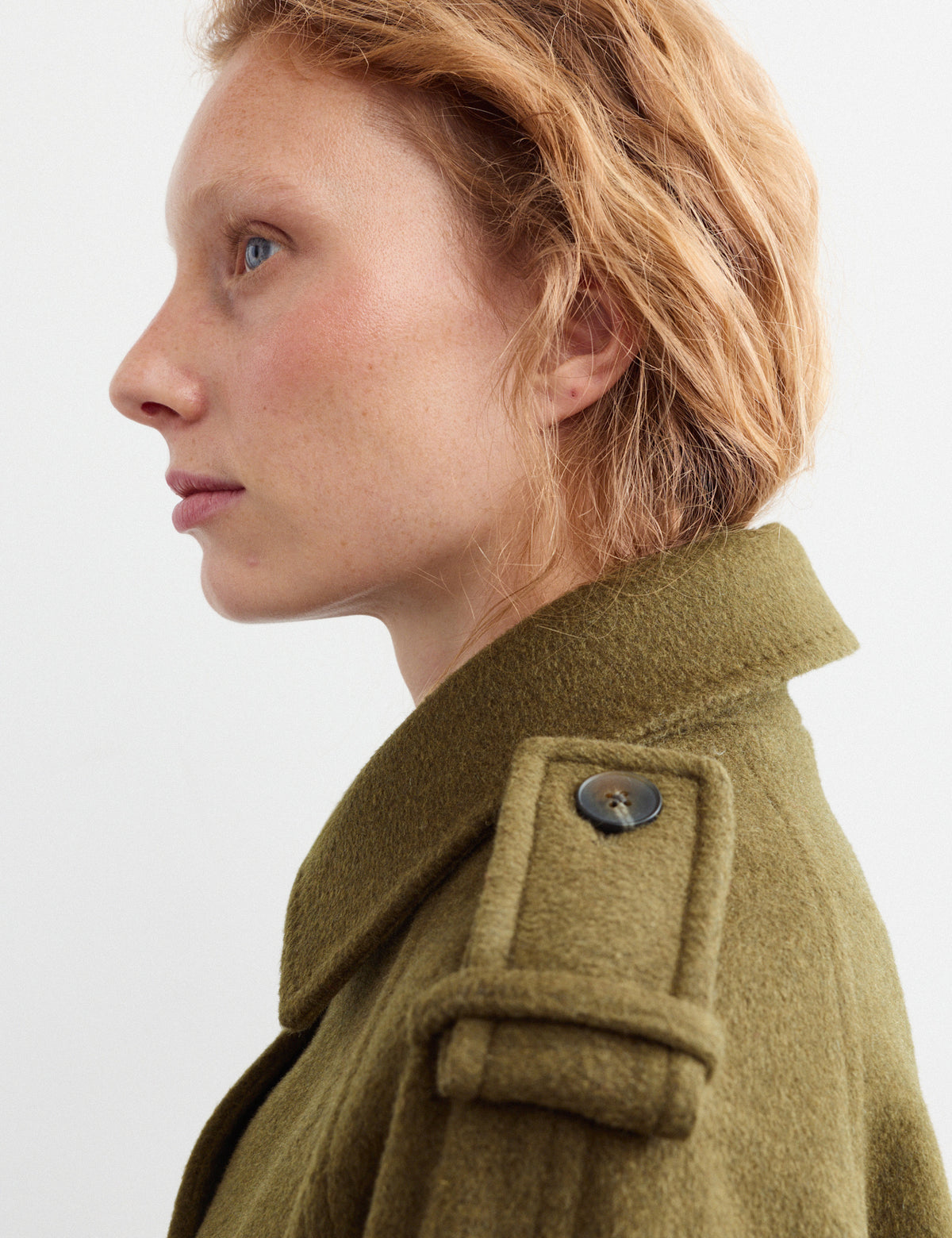 Women's Wool Coat in Green view 5 | wool coat | SAVINTARI
