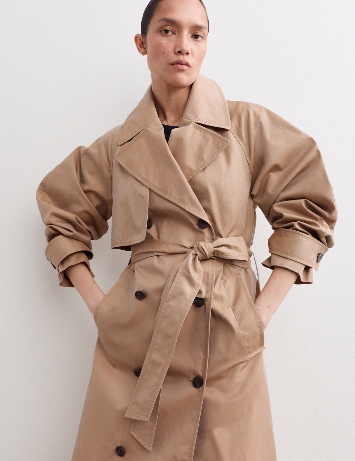 Women's Trench Coat in Camel view 2 | trench coat | SAVINTARI