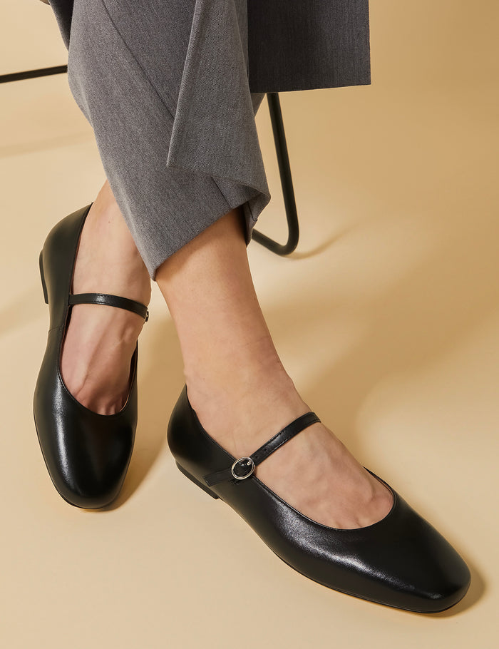 Ballet Flats · Black